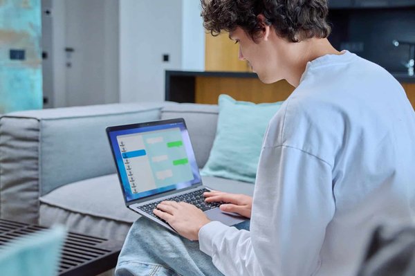Découvrir les points forts et les faiblesses du chatbot GPT en français