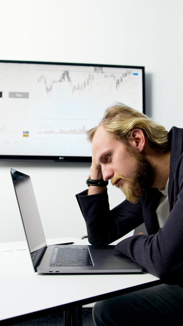 Impacts financiers des crises médiatiques sur les entreprises